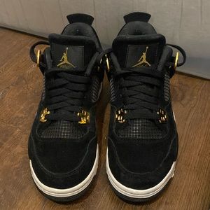 Jordan Royalty 4s in size 7Y.